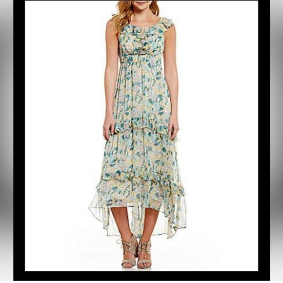 Chelsea & Violet Dresses & Skirts - Chelsea & Violet Floral Tiered Maxi Dress in Light Blue and Cream